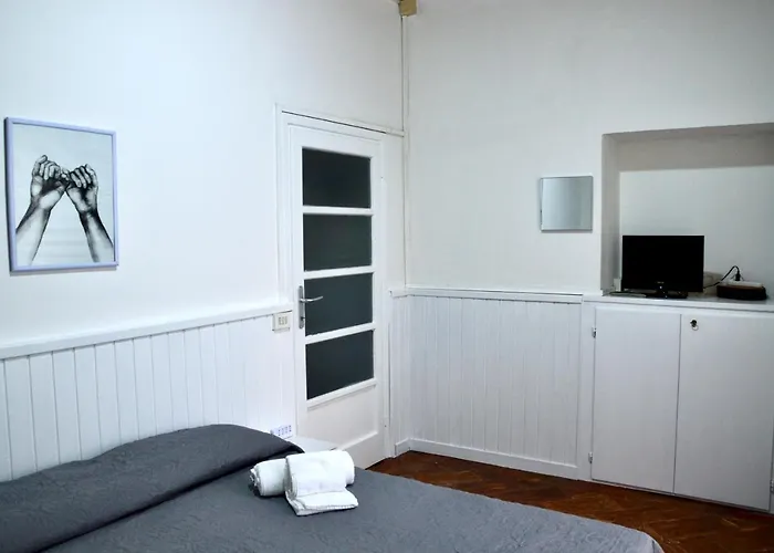 Casta House Apartment *